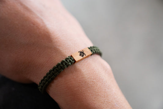 Sea Turtle Reclaimed Wood & Macramé Bracelet