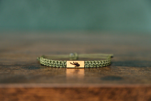 Bearded Dragon Reclaimed Wood & Macramé Bracelet